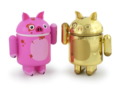 ANDREW BELL ANDROID MINI COLLECTIBLE "YEAR OF THE PIG" GOLD FINISH EDITION - Picture 3 of 3