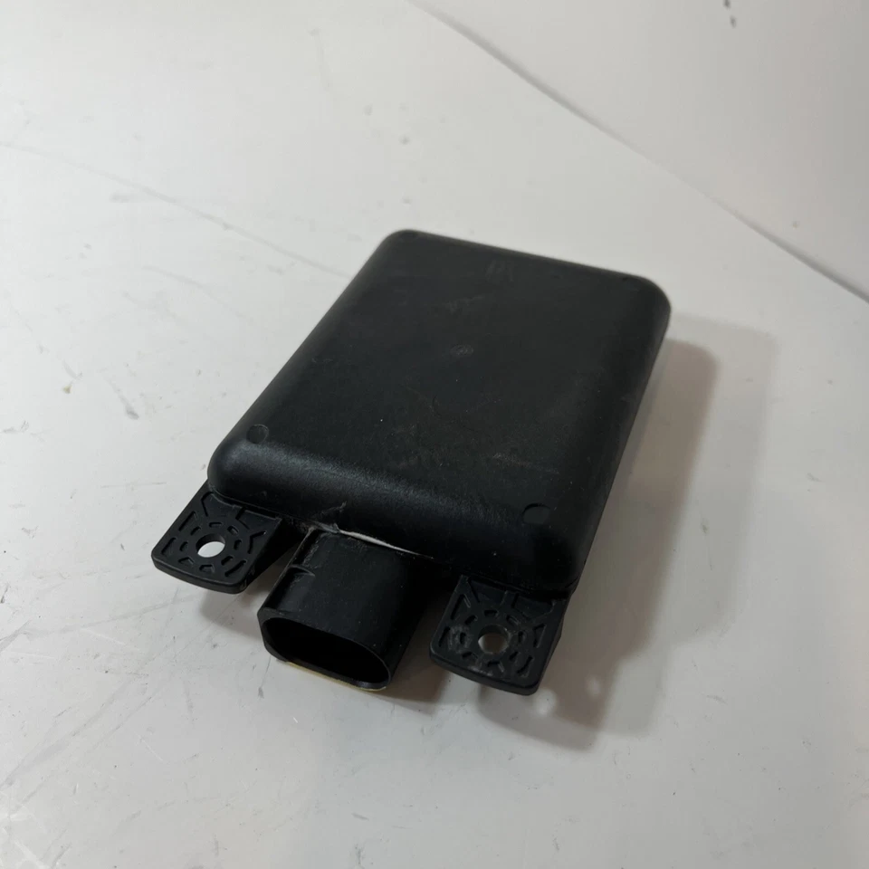 Volkswagen Golf 2016 lado izquierdo sensor de punto ciego 5Q0907685B OEM Foto 3 de 4