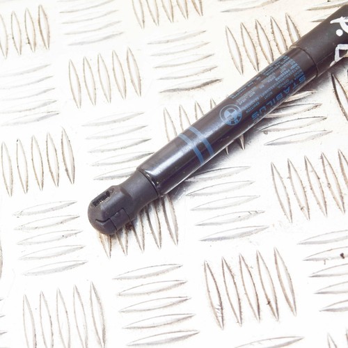 BMW 1 F20 1.5d 85Kw Vordere rechte Motorhaubenstrebe 7239233 2485700610N 2017