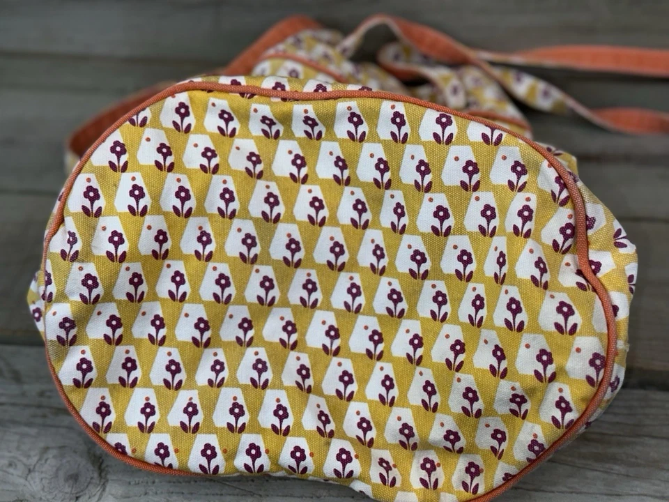 Bolso Cubo American Eagle Outfitters Lona Alto Cordón Floral Naranja/Amarillo Foto 4 de 4