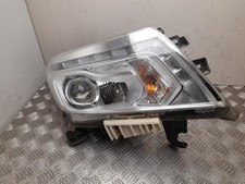 Feu avant (phare) Nissan NP300