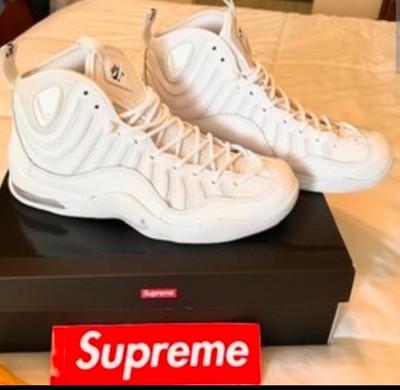 Nike Supreme x Air Bakin White - Size - 9.5