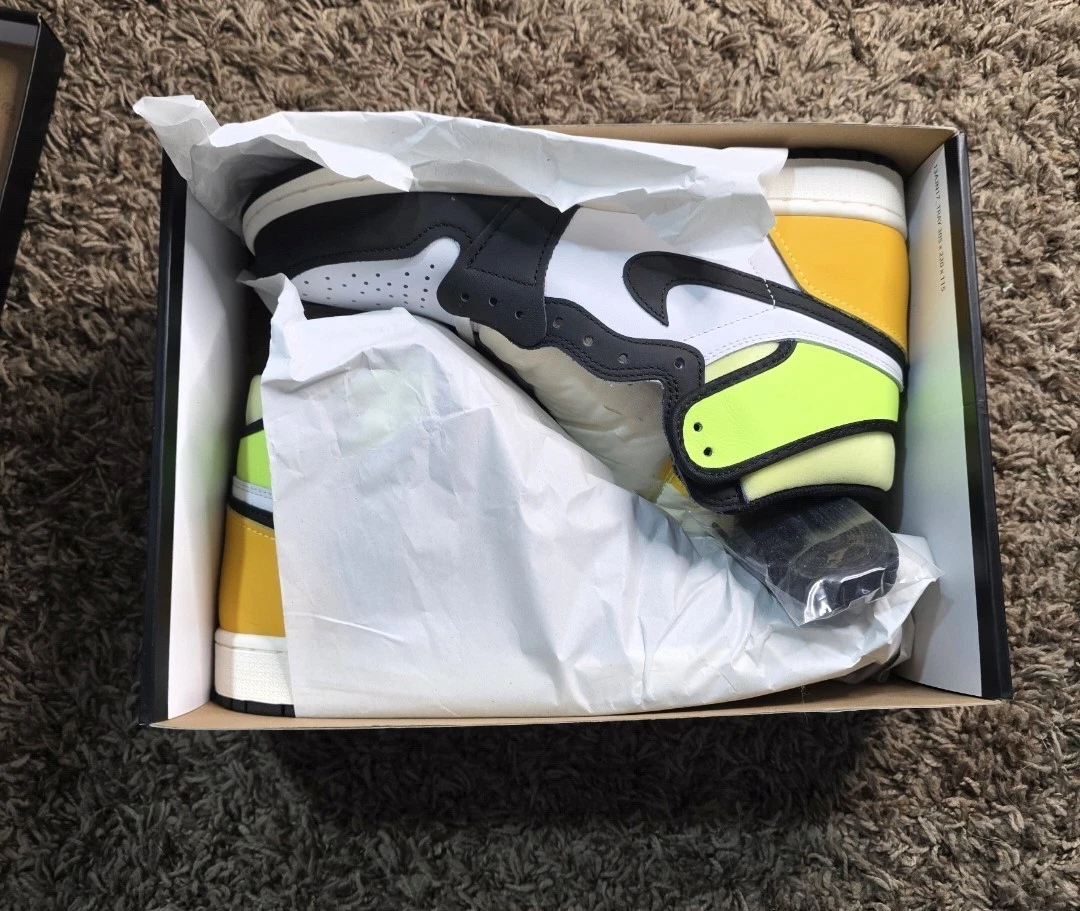 Jordan 1 Retro High OG Volt | eBay