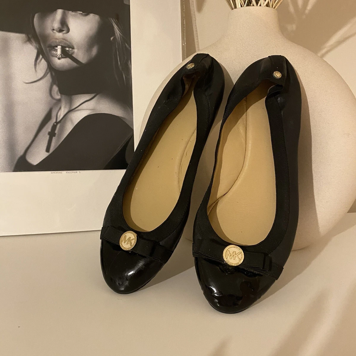 Michael shop kors flats