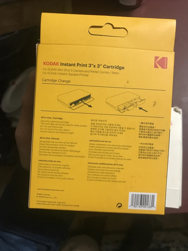 Victure PT330 Portable Photo Printer 3x3 W 3 Kodak 3x3” Cartridges