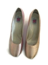 Special Occasions by Saugus Womens Dressy Shoe Desert Sand Size 11B