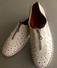 earth callisto shoes