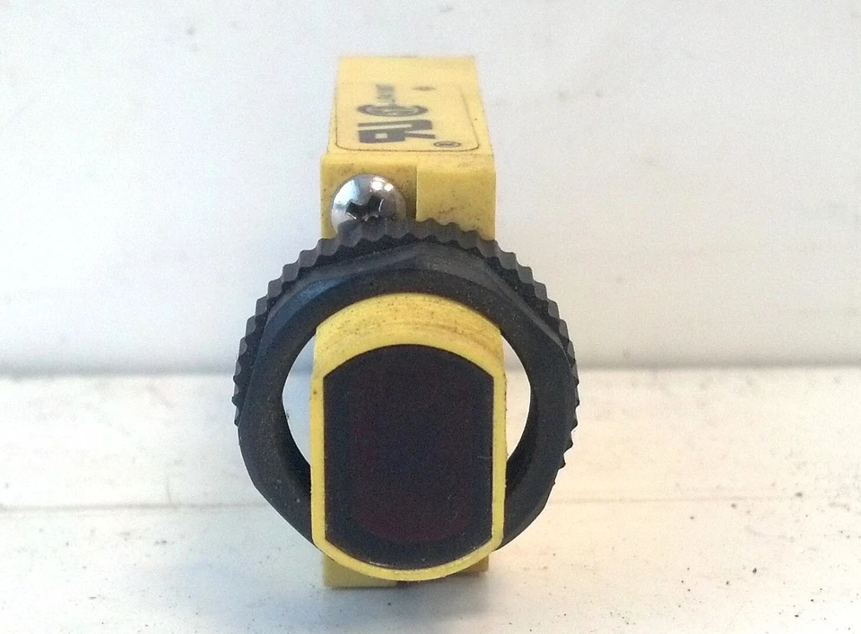 Banner Engineering SMA31EQD 24-240 V AC Mini-Beam Emitter Photoelectric Sensor - Image 2 of 3