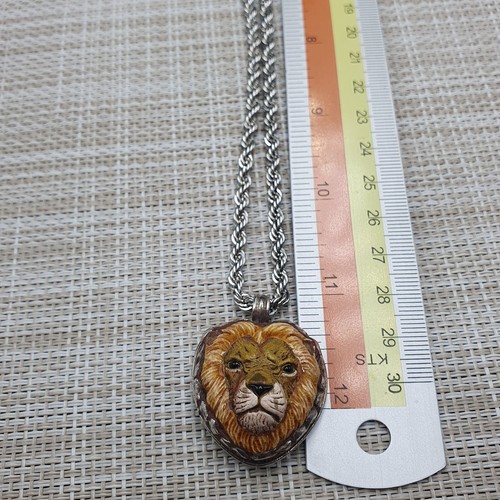 Collar colgante vintage de cerámica con cara de león de latón con cadena de acero inoxidable - Imagen 7 de 14