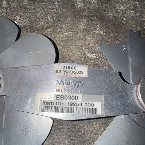 Mitutoyo No. 186-107 Radius Gage Set 15.5 - 25 . - Picture 2 of 4