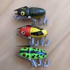 Heddon Chazy Crawlen Frog Topwater Lure Green/Black/Red/Yellow 3 Hooks Used