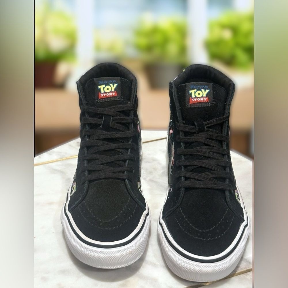 Vans x Disney Toy Story Sk8-Hi Buzz Lightyear Limited  display picture 1
