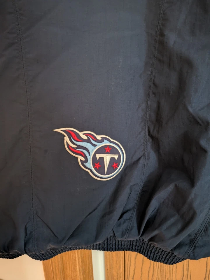 Nike Team Vintage 90’s  Tennessee Titans Vintage Winter Coat Men's XL Excellent  - Image 3 of 4