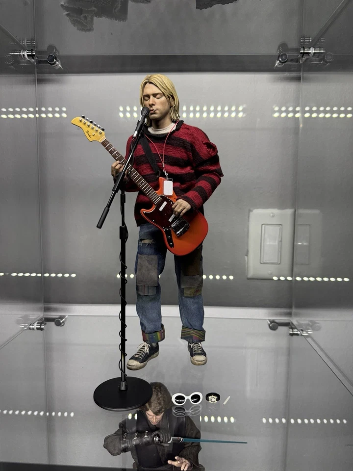 Figura Blitzway Kurt Cobain escala 1/6 Foto 3 de 4