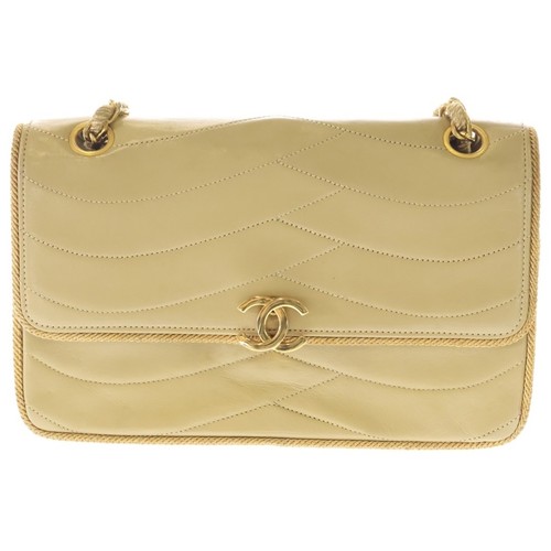 CHANEL Matelasse 23 Wave Stitch S Flap W Chain Shoulder Bag Brown Beige Used 28b