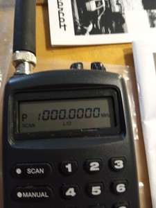 Uniden Bearcat programable scanner, BC60XLT-1,  w/ new bat, ant, manual, freq gu