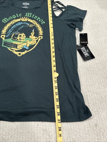 Women’s Torrid 1X Disney villains magic mirror dark green crow skull T-shirt - Picture 8 of 12