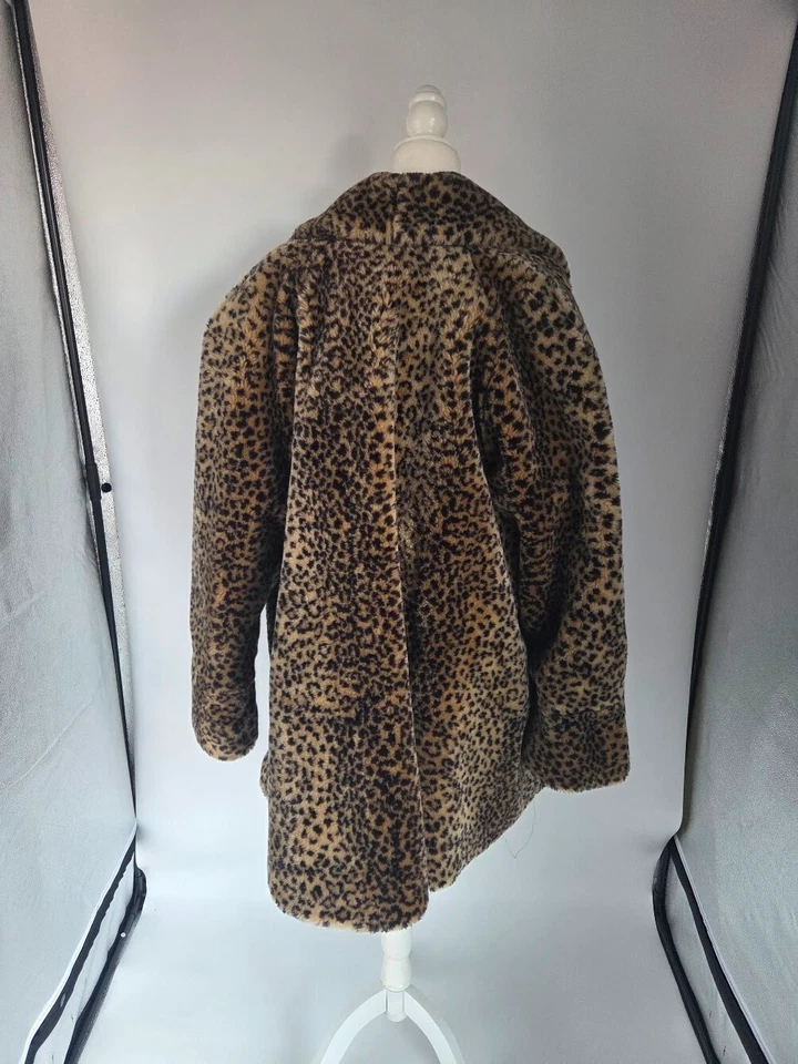Abrigo vintage de leopardo de piel sintética Monterey Fashions años 70 80 para mujer talla grande” Foto 4 de 4