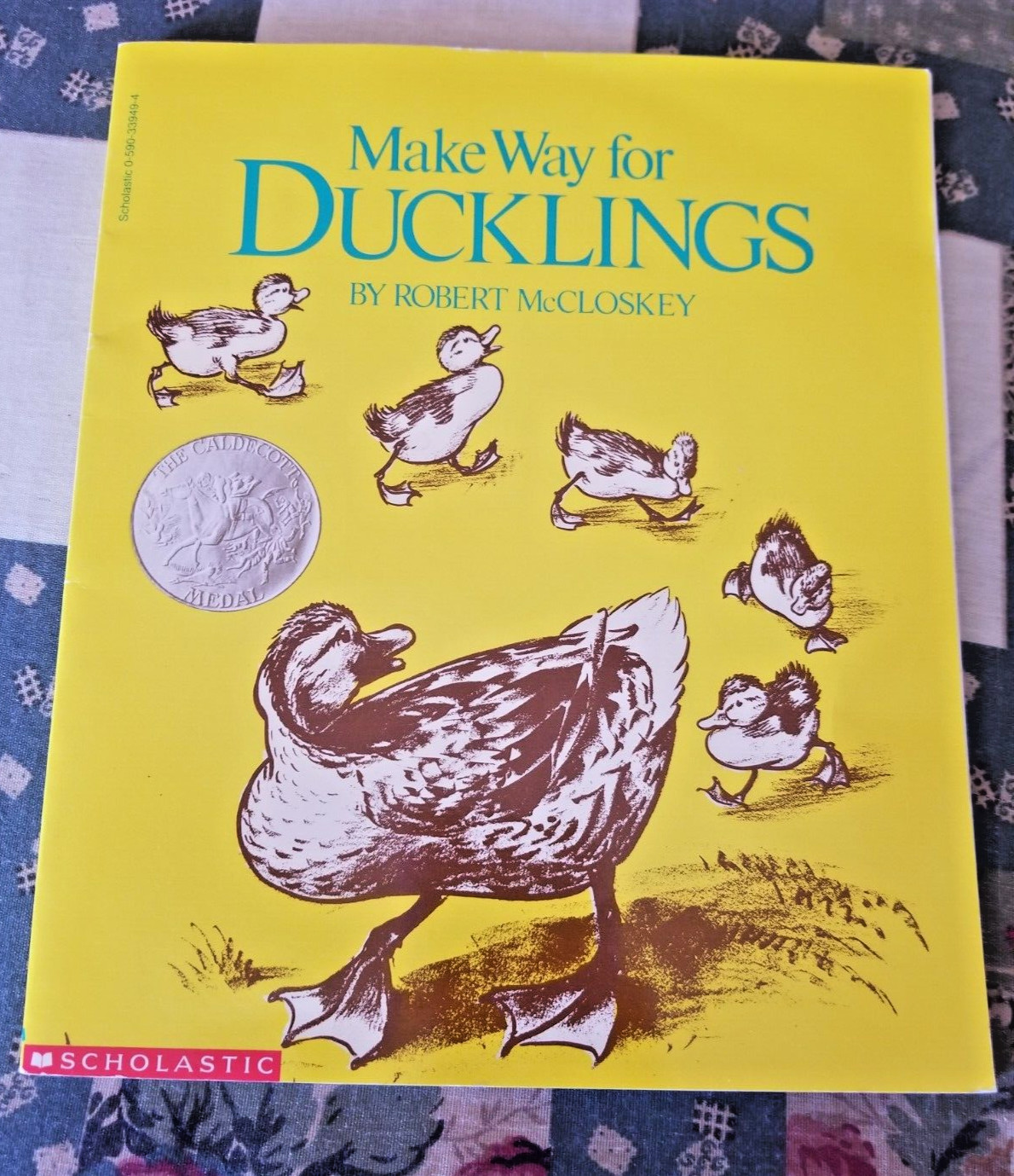 Make Way for Ducklings - Paperback By Robert McCloskey - Viking Press