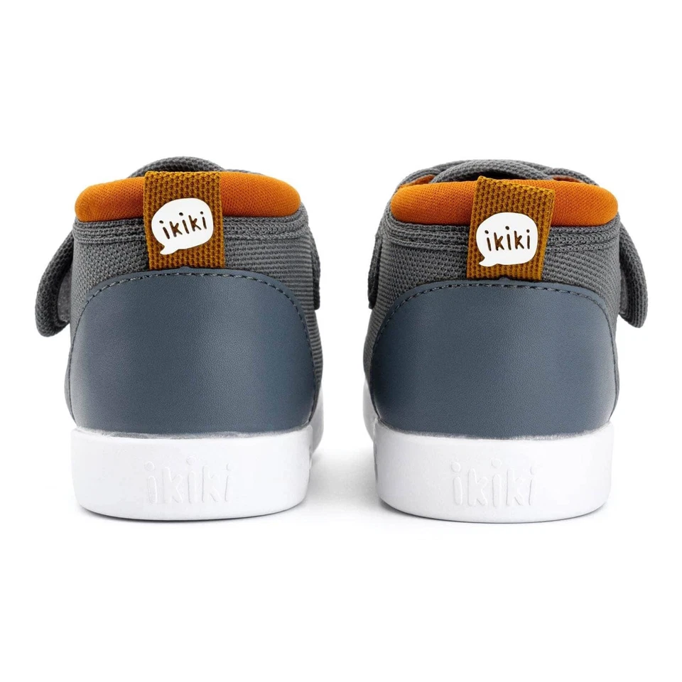 Zapatos para niños pequeños ikiki Agent pizarra chirriantes | Gris Foto 4 de 4