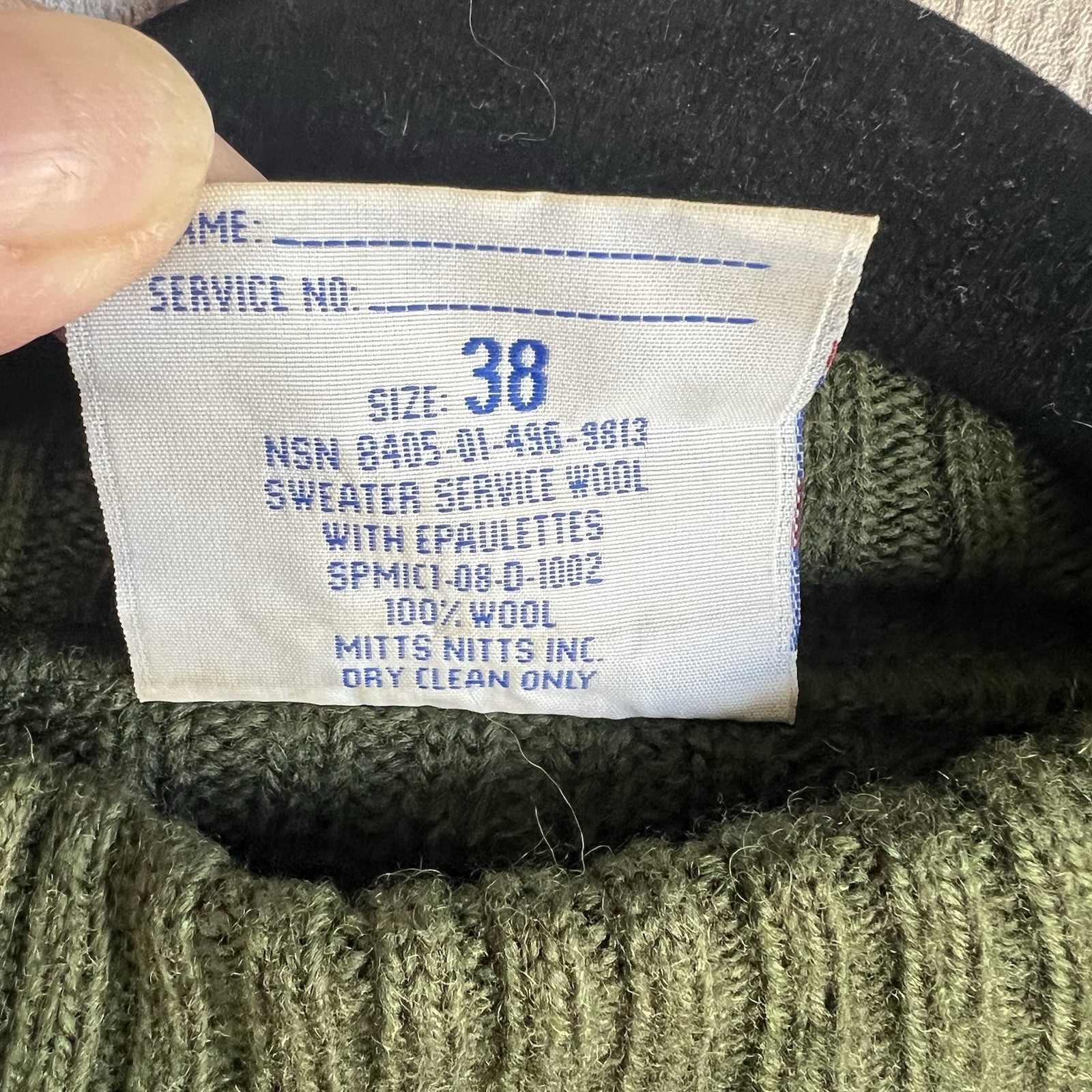 Dscp Valor Collection Military Green Wool Ribbed Sweater w/ Epaulettes - Size 38