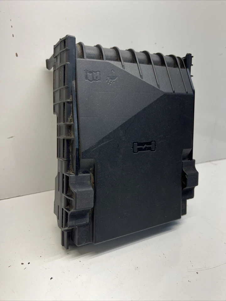 2010-2014 Volkswagen Golf GTI Fuse Box Cover Lid 1K0 937 132 F - Image 4 of 4