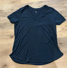 Gap Women's Casual Tee Sz Large Navy V Neck Short Sleeve Lightweight Relaxed Fit