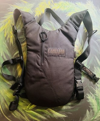 CamelBak Maximum Gear Hydration Pack 2.0L Reservoir Black Adjustable Straps