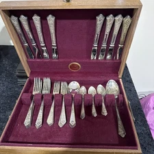 Naken's Silverware Chest Newbridge Silverware Set, Ireland 45 Pcs.