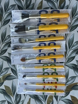 bdellium tools Studio Series Duet Fiber & Mixed Powder Brush Set Yellow