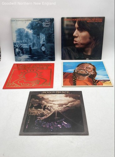 Mixed Lot of 5 Vinyl LPs Moody Blues Jackson Browne Willie Nelson Special Xmas