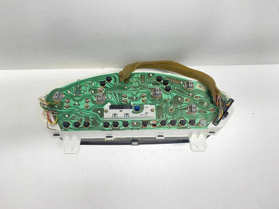 99-01 MITSUBISHI GALANT INSTR VELOCÍMETRO CLÚSTER MILLAS 123886 OEM, 257-61527B Foto 3 de 4