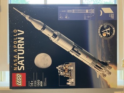 LEGO 21309 NASA Apollo Saturn V