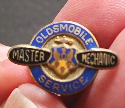 Vintage Oldsmobile Service Master Mechanic Employee Award Lapel Pin - Screw Back