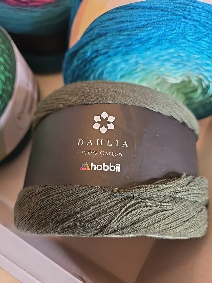 Lot 4 Cotton Kings + 2 Dahlia Yarn Cakes 100% Cotton + Hobbii Stitch Markers NWT - Image 3 of 4