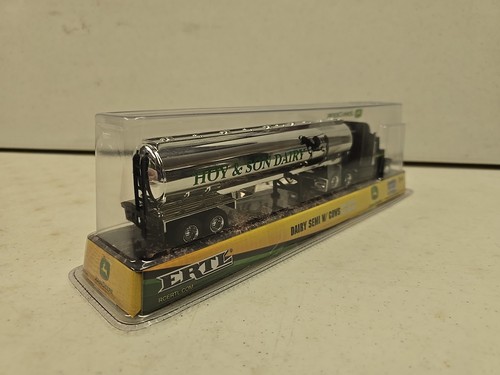 Ertl 1/64 Scale John Deere Dairy Semi With Cows NIB - Picture 7 of 11