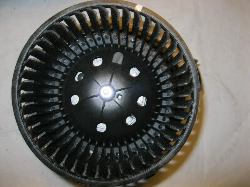 Blower Motor With Wheel 75865 Parts Master — 第 2/4 张图片