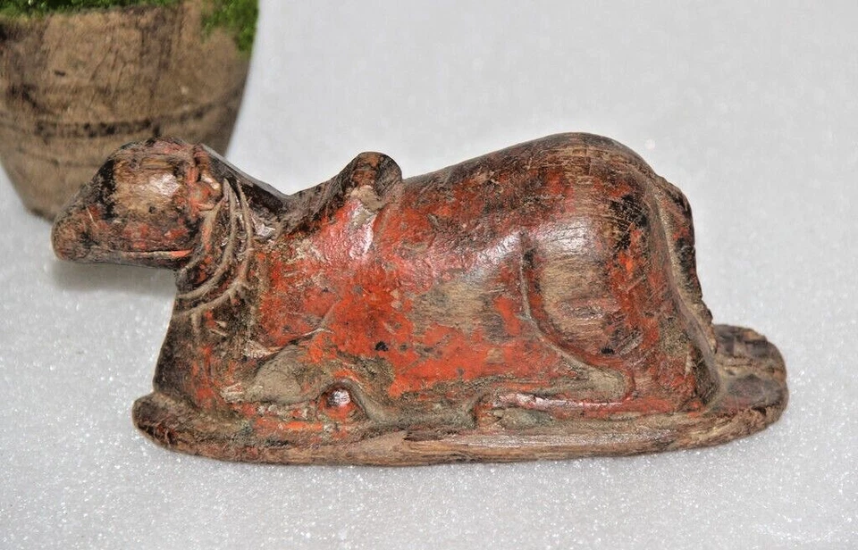 Old Wooden Handcrafted Nandi Statue Painted Multicolor Cow, Nandi Figurine 13946 - Imagem 3 de 4