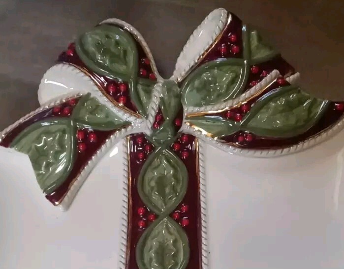 Grasslands Road Christmas Gift Box Shaped Trinket Dish Holly Leaves