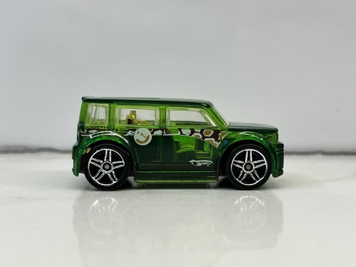 Hot Wheels - SCION xB - Race World Earth 2010 2/4 - Green - #200/214 - Loose - Picture 10 of 10