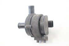 Pompe à eau Infiniti M30