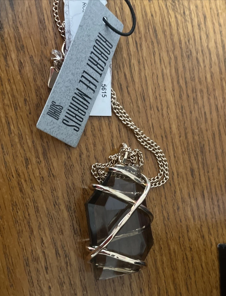 Collar Robert Lee Morris SOHO Art Deco Dorado Con Piedra Grande Marrón Foto 4 de 4