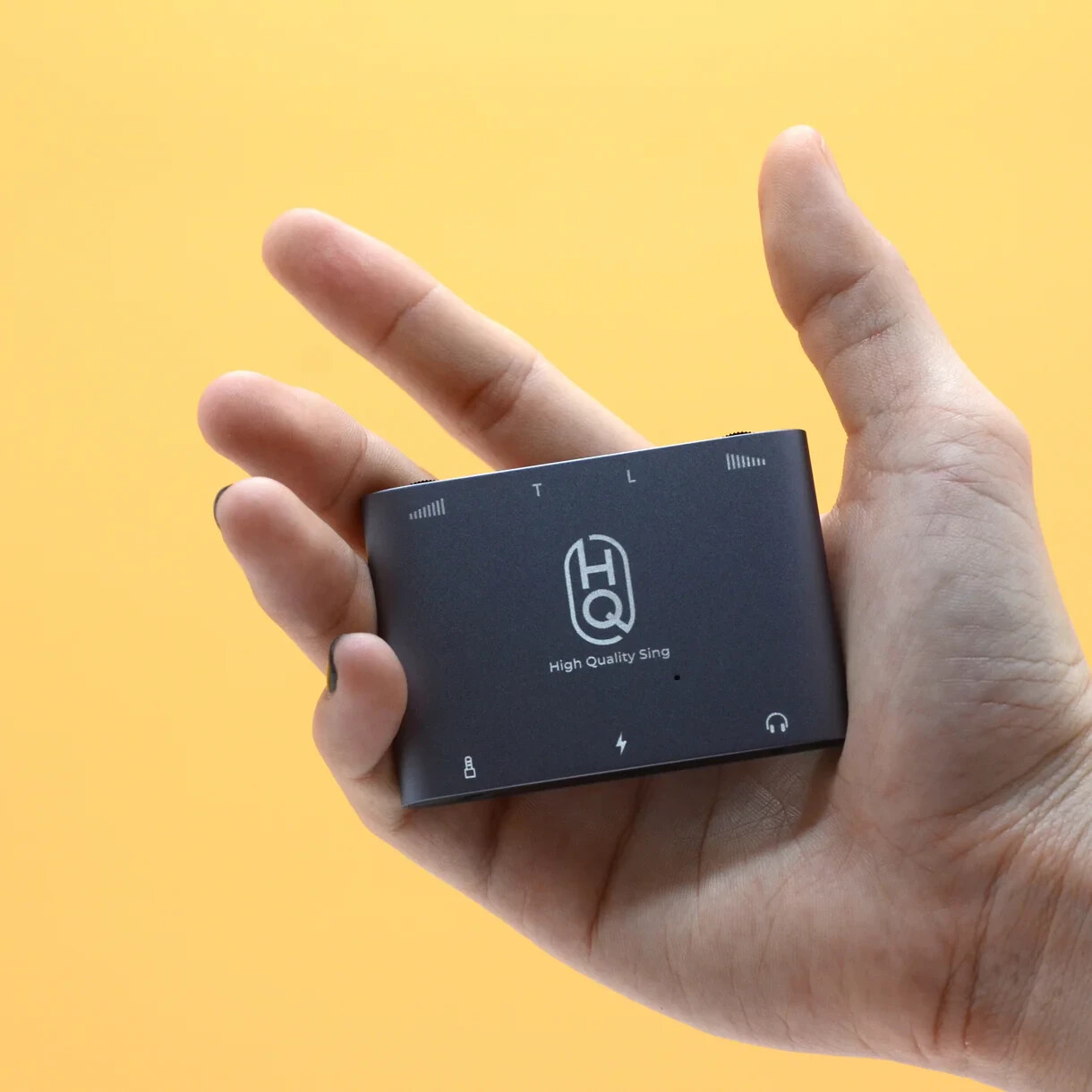 LS24 Livestream Dock – Mic Input, Stereo Audio, Karaoke Recording via Smartphone