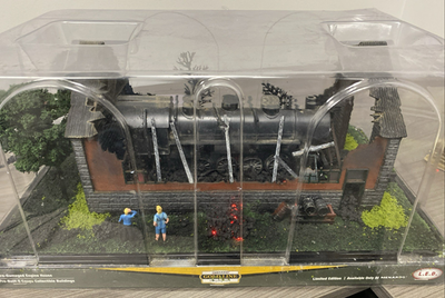 #ad Menards O Gauge Fire Engine House Gold Line Building See Description $129.00