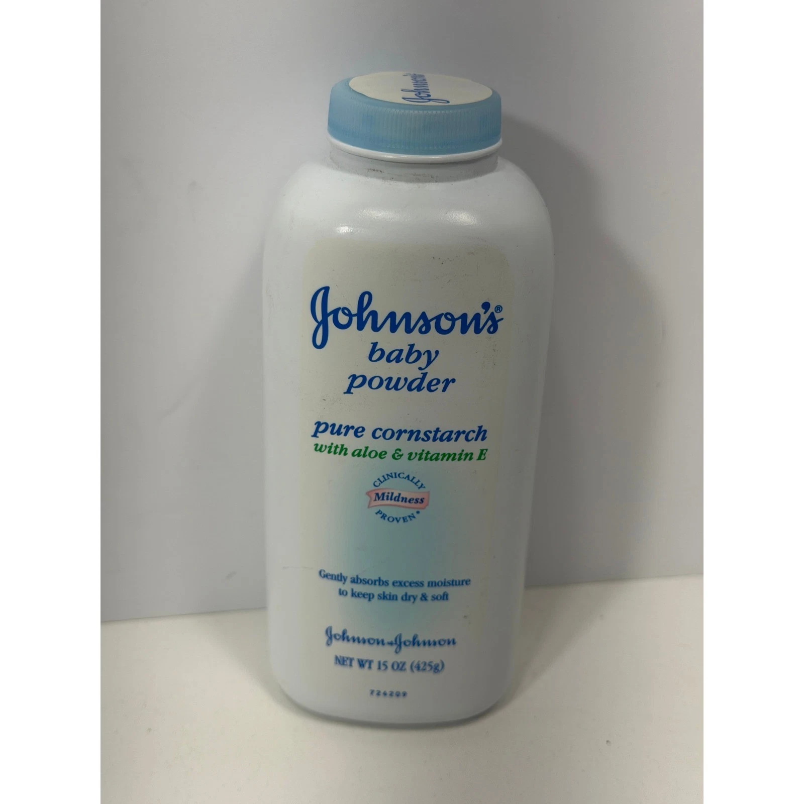 Johnson's Baby Powder Pure Cornstarch Aloe & Vitamin E 15 oz Vintage 2004 USA
Opens in a new window