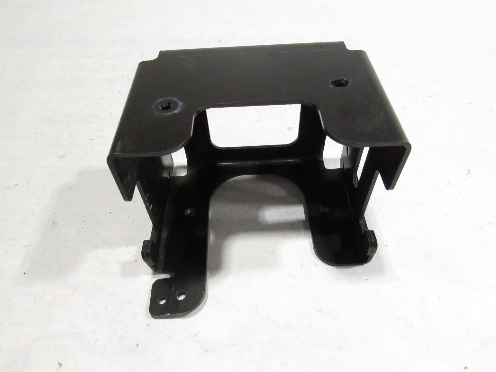 20-23 McLaren GT 2021 Vacuum Pump Support Mount Bracket ;:Y