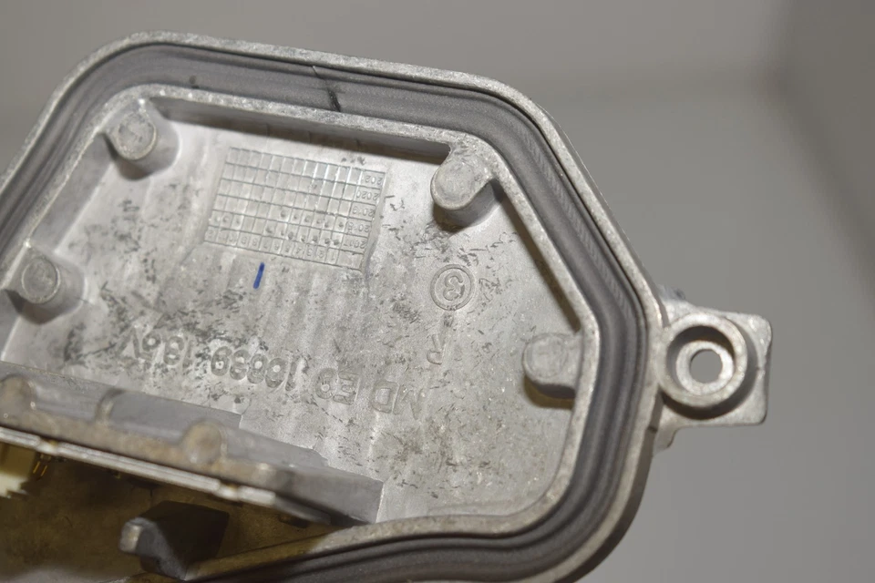 BMW F48 X1 LED Module Daytime Running Lights Right - Image 4 of 4