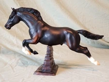 Breyer model horse, Starlight Jumping Horse # 886, Limited Edition traditional 