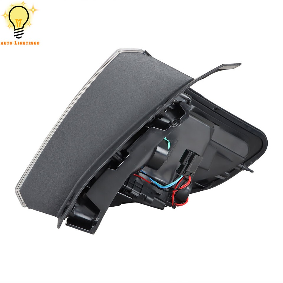 2013-2016 GMC Acadia Left Tail Light Brakelight Lamp 84051375 Generic