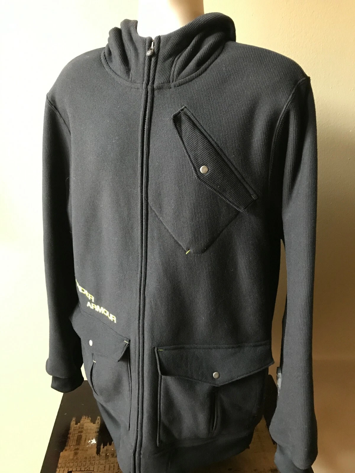 Under Armour Embroidered Logo 3 Pocket Hoodie Jacket (XL) Black